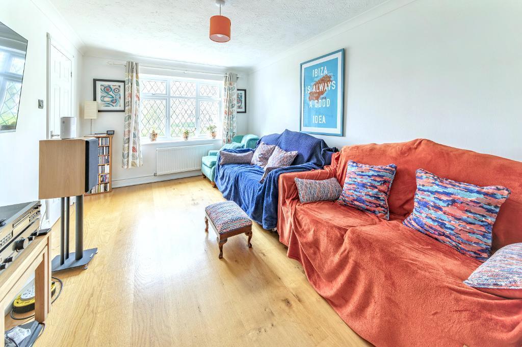 House in Oakley, Bedford - View 4