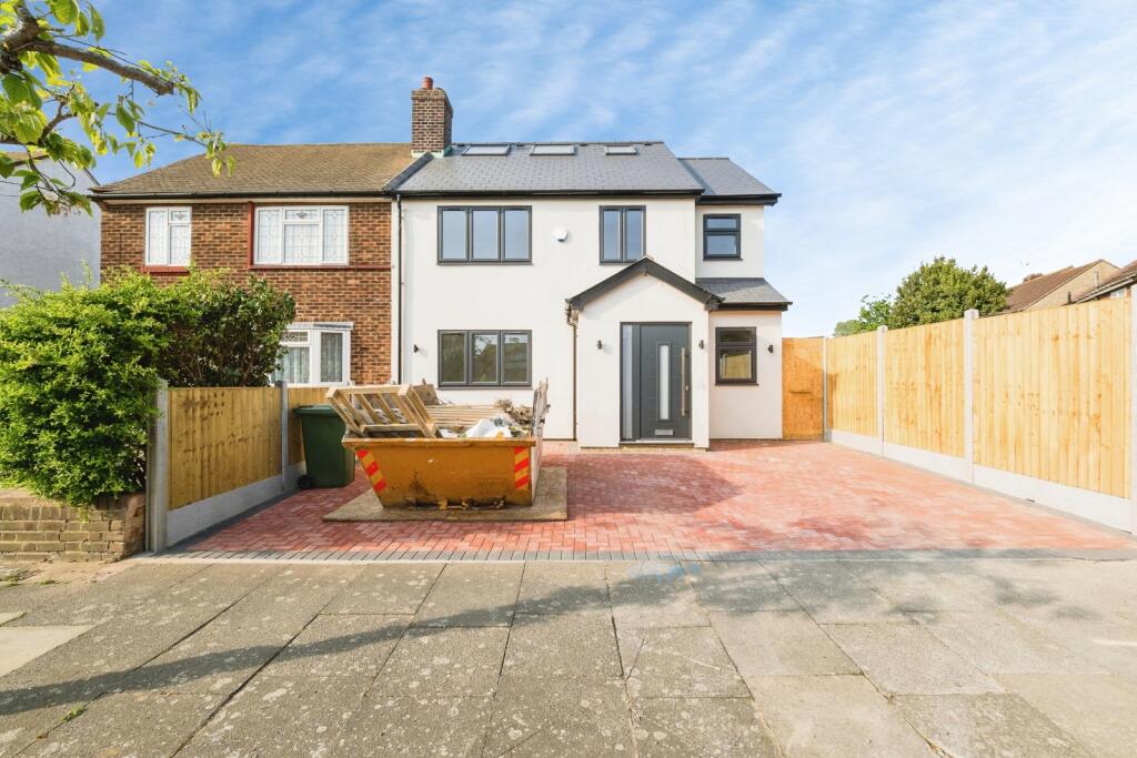 Main image of property: Ennerdale Avenue, Hornchurch, RM12