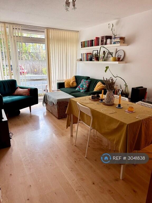 Main image of property: Arbor Court, London, N16