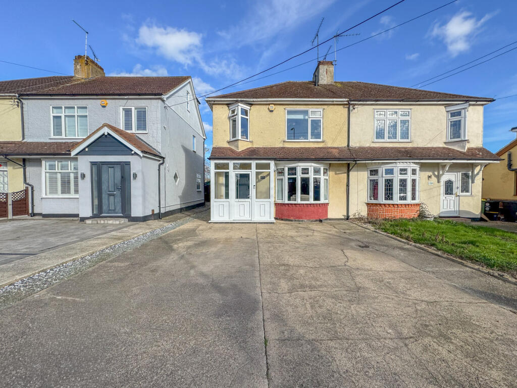 Main image of property: Ashingdon Road, Rochford, SS4 3