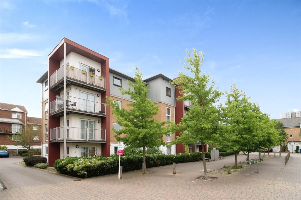 Main image of property: Saxton Close, Grays, Essex, RM17