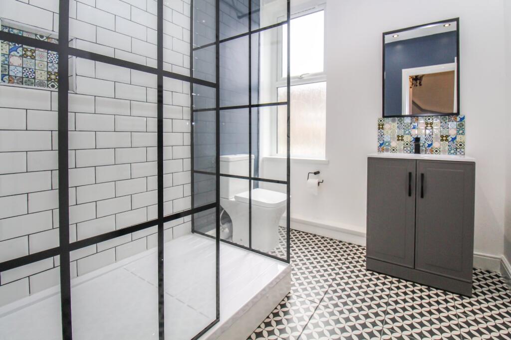 House in Leeds - View 5