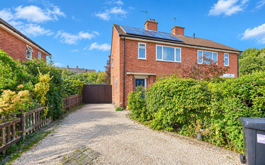 2-bed semi-detached on East Close, Burbage, £250,000