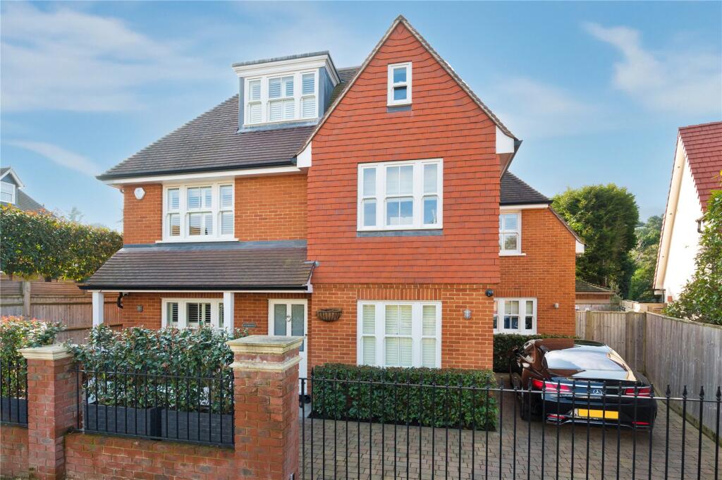 4-bed detached on March Road, Weybridge, KT13, £1,650,000