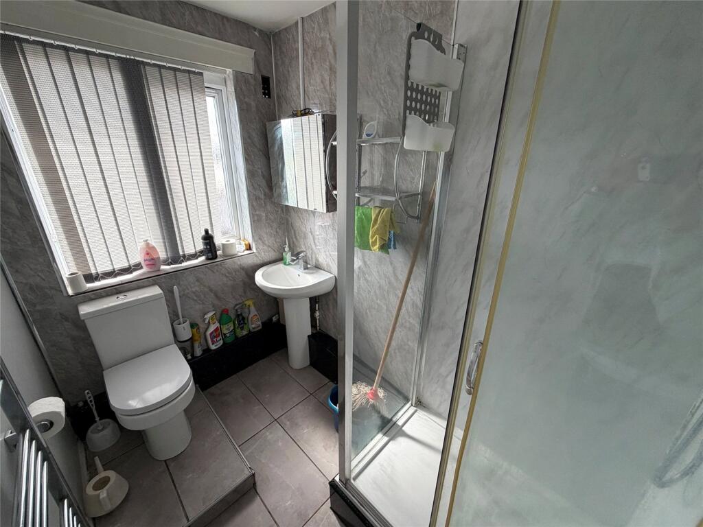 Apartment in Birmingham, Acocks Green - View 3