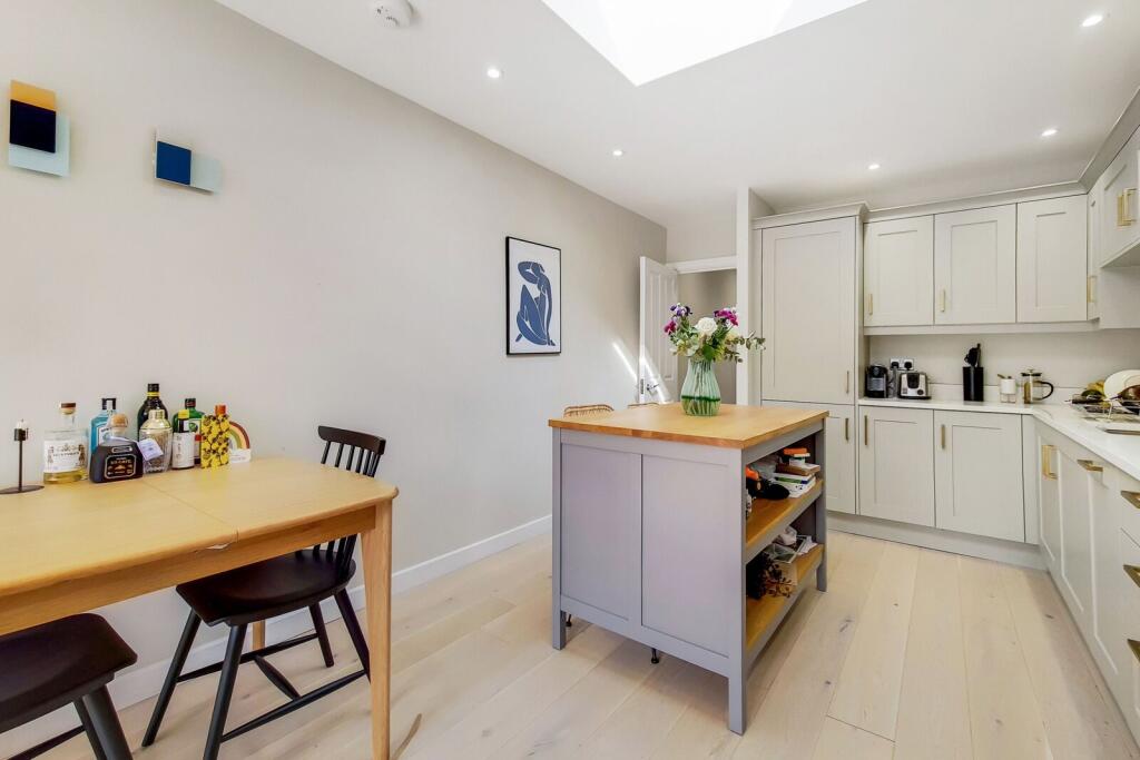 Main image of property: Kirkwood Road, Peckham, London, SE15