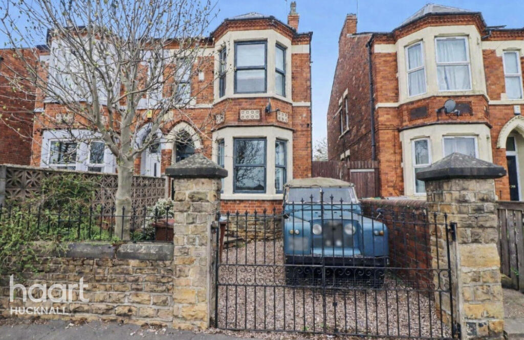 3-bed semi-detached on Highbury Road, Nottingham, £240,000