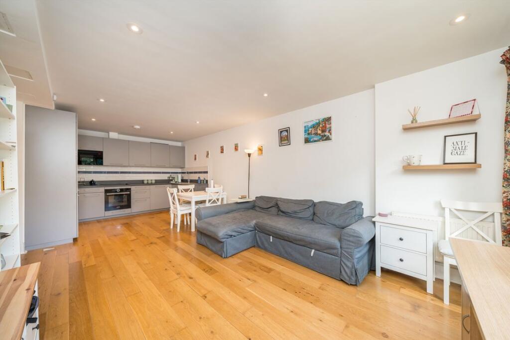 Main image of property: Houghton Square, Stockwell