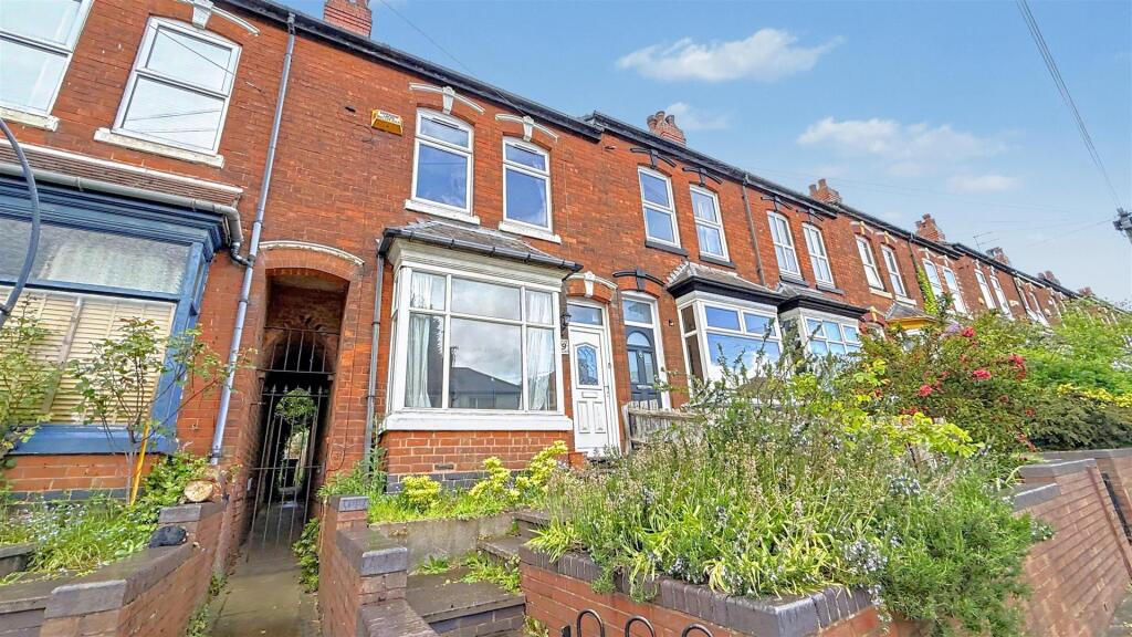 Main image of property: Warwards Lane, Selly Oak, Birmingham