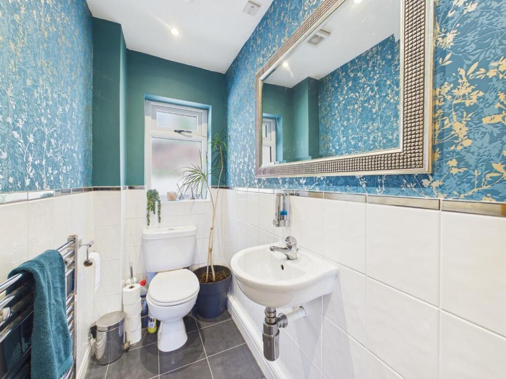 Additional image 18 of Scott Lane, Riddlesden, Keighley