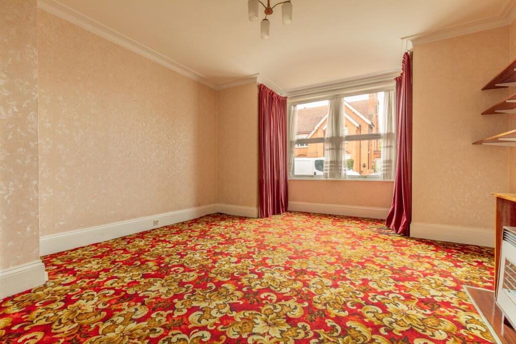 House in Newbury, West Berkshire - View 4