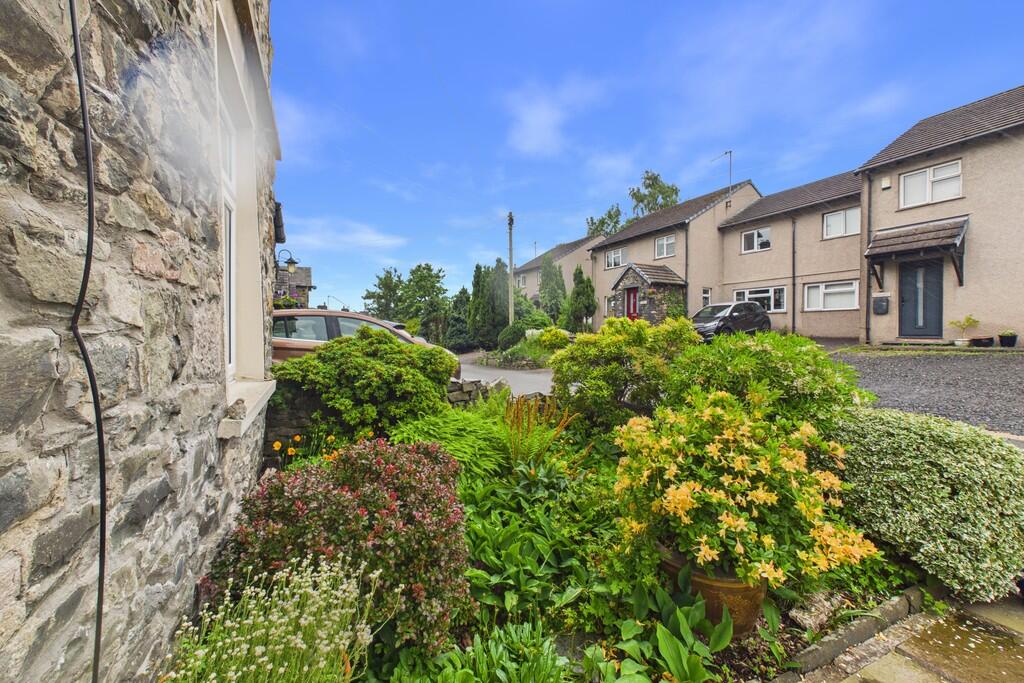 2 Low Cottages, Endmoor, LA8 0HB photo 3