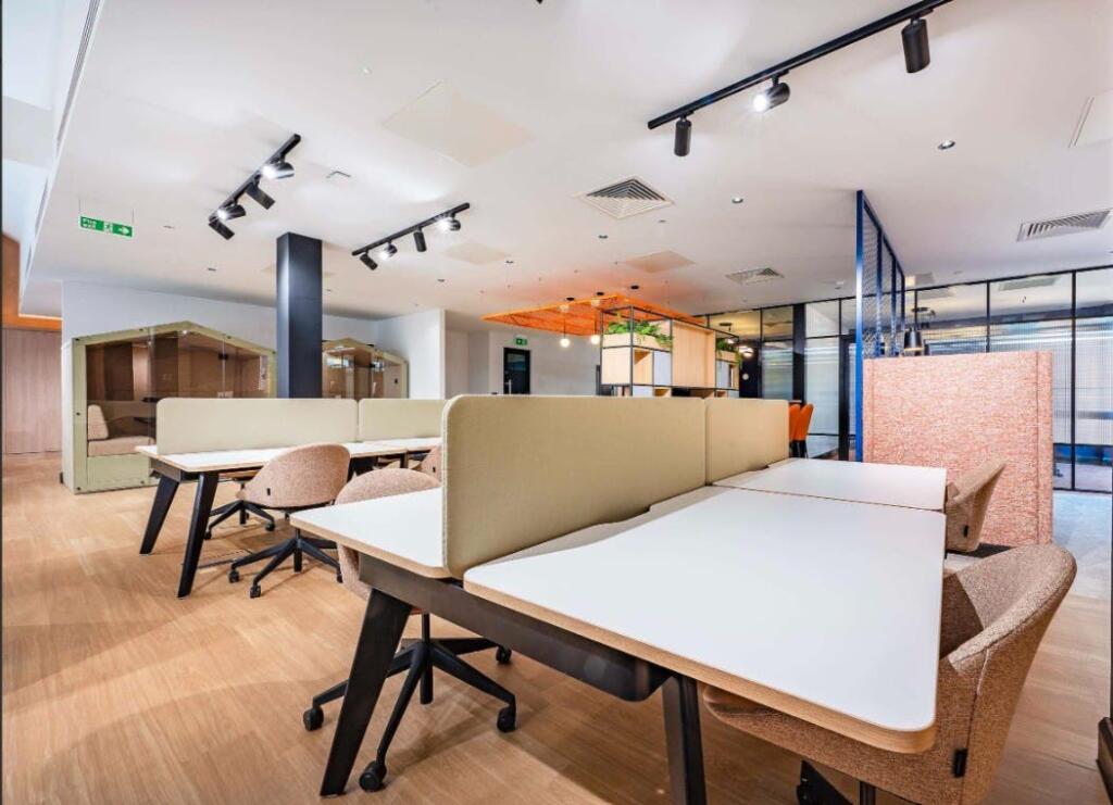 172 Edmund St_OfficeSpace4.jpg