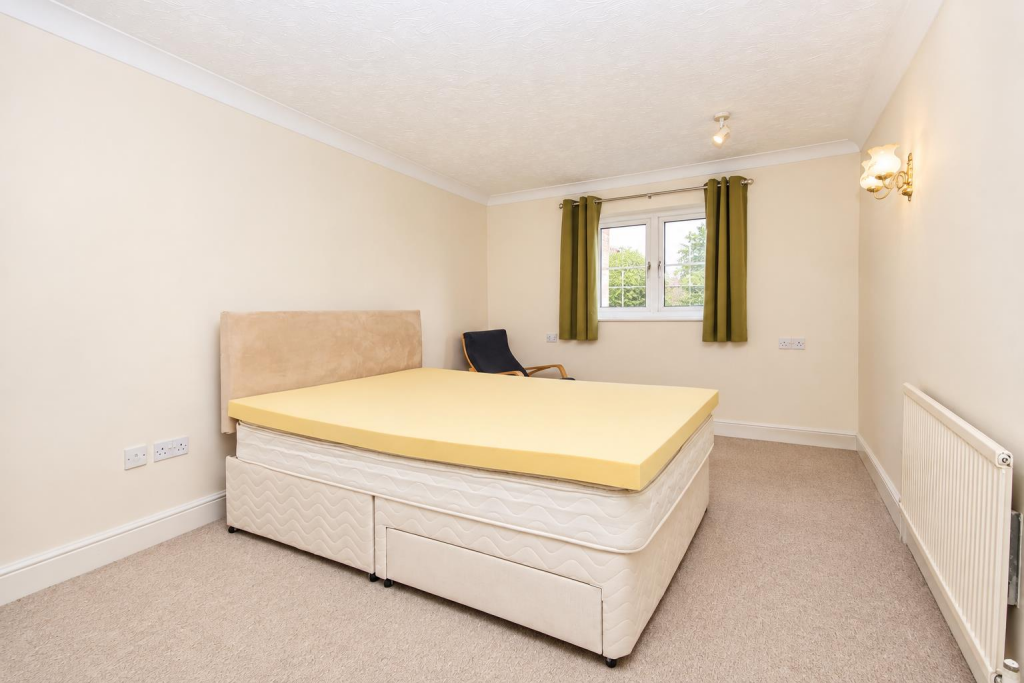 Apartment in Norwich - View 5