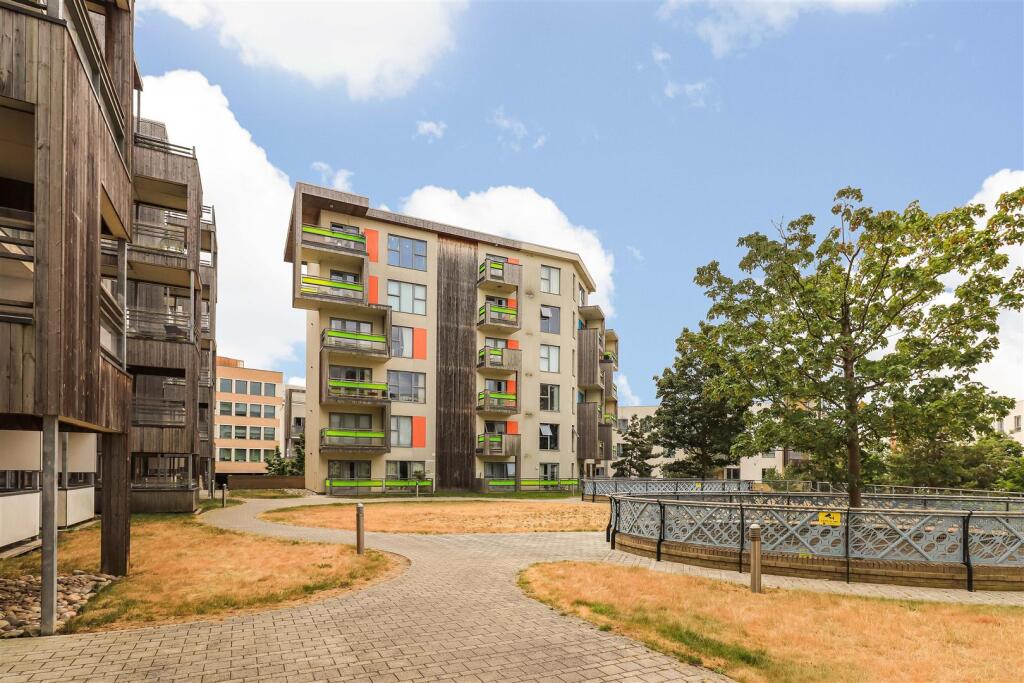Main image of property: Glenalmond Avenue, Cambridge