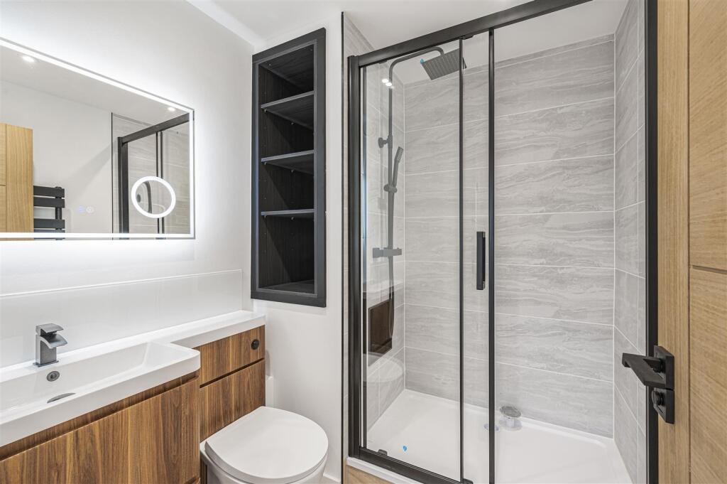 Apartment in Brighton - View 5