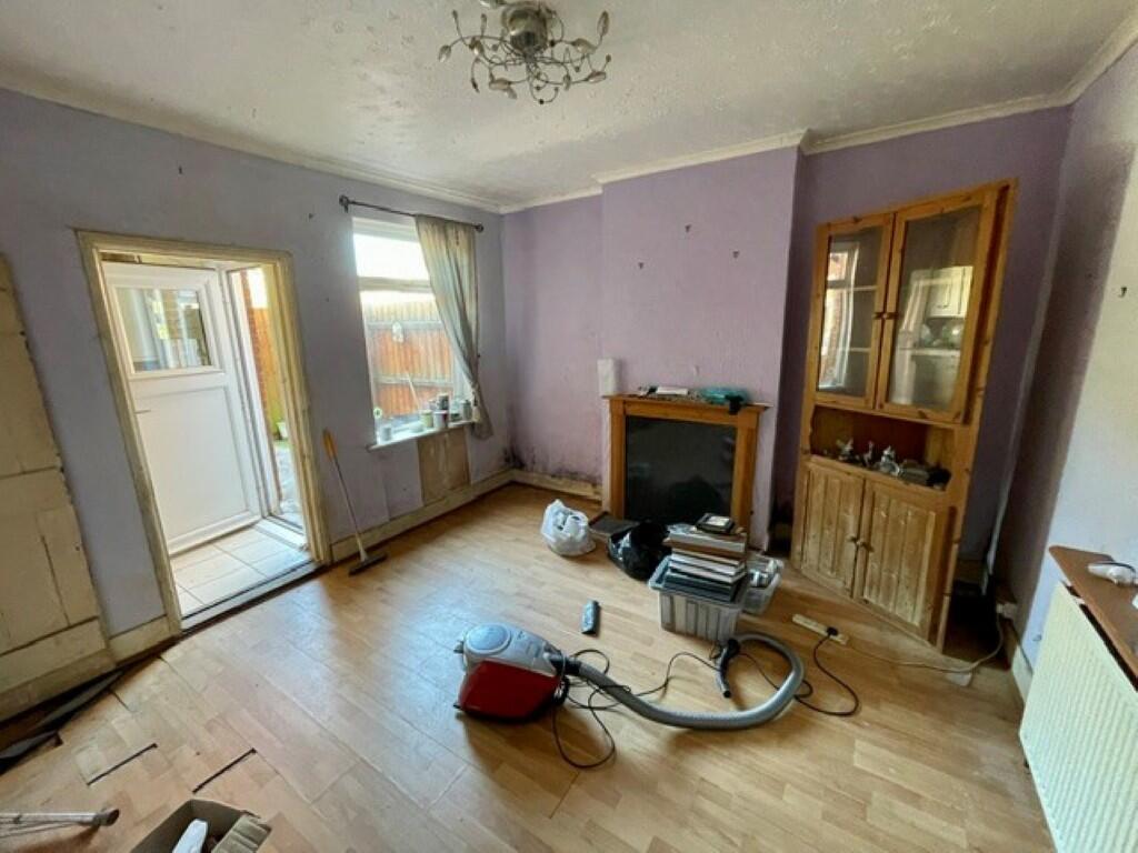 House in Ipswich - View 3