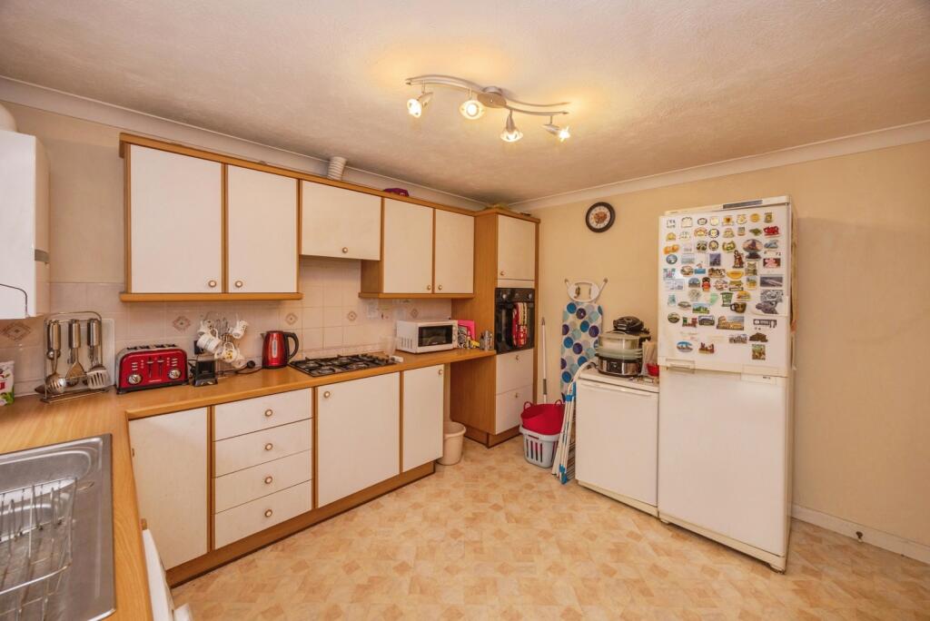 House in Havant, Hampshire - More