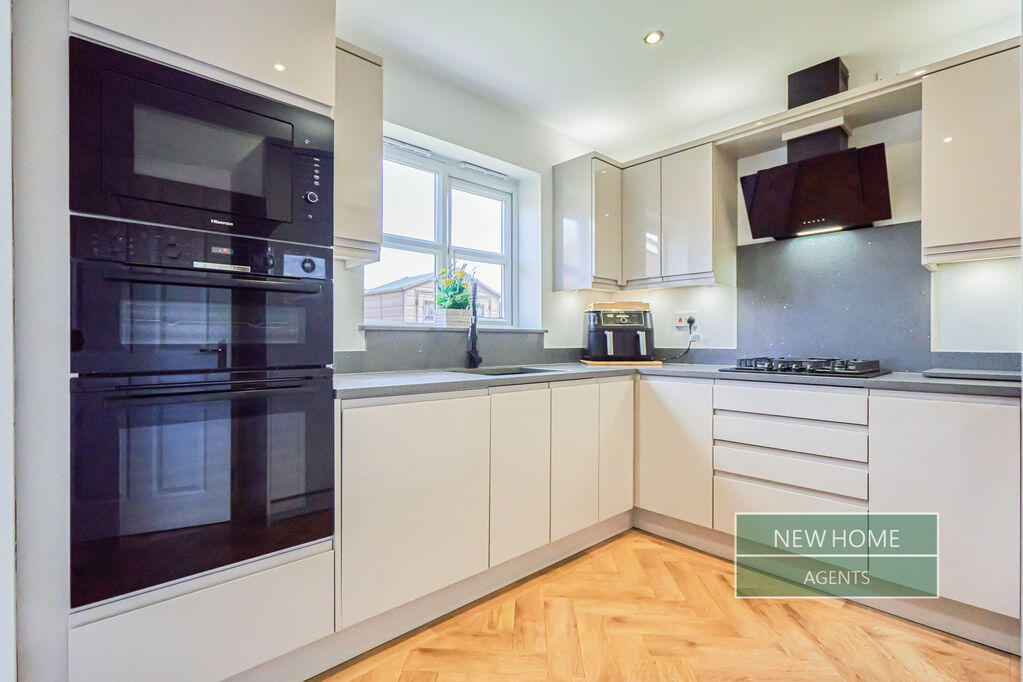 House in St Helens, Liverpool City Region - View 5