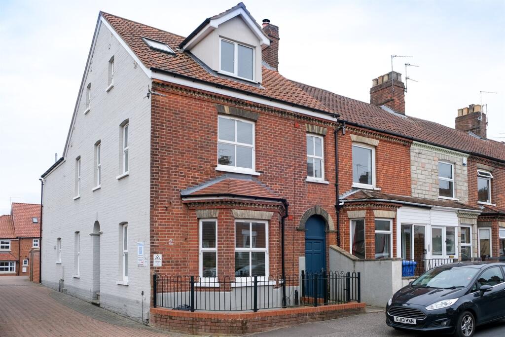 Main image of property: Bond Street, NR2