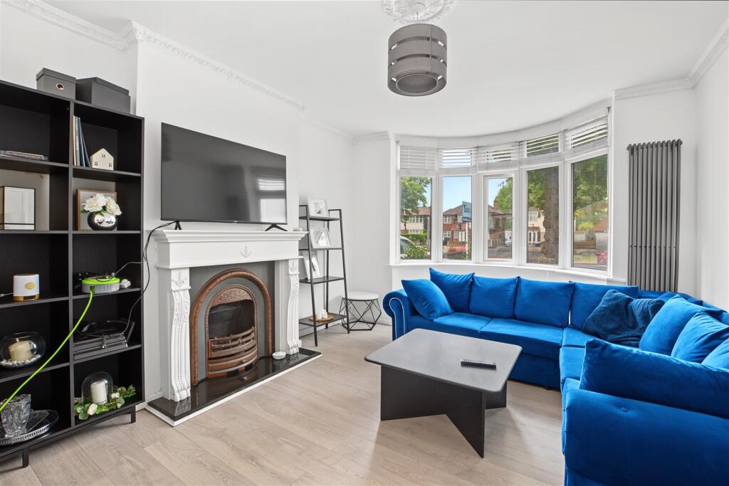 House in Nottingham, Wollaton Park - View 4