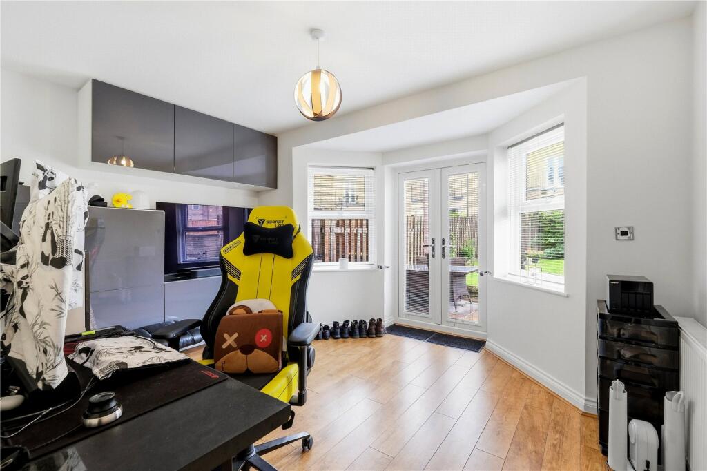 House in Pendle, Barnoldswick - More
