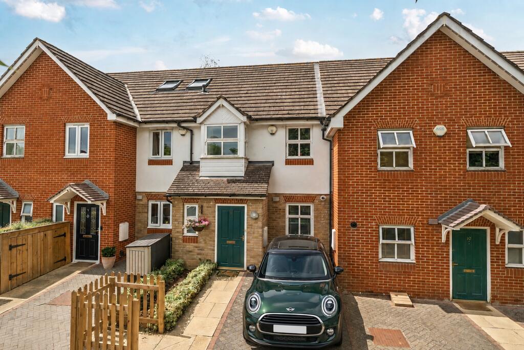 Main image of property: Woodbury Gardens, London, SE12