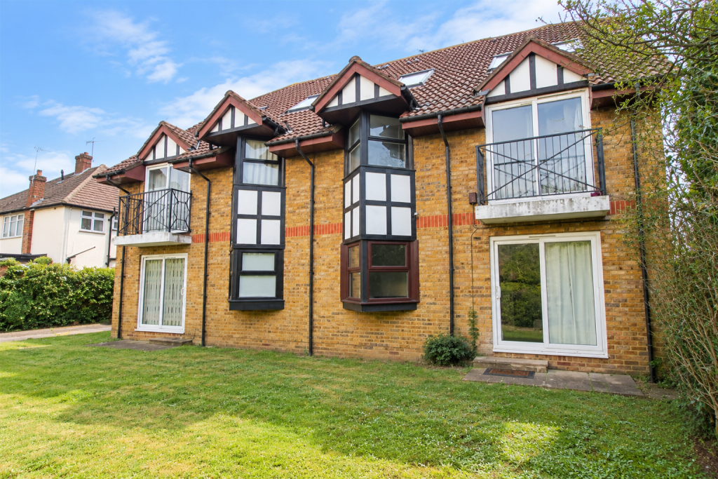 Apartment in Twickenham - View 5