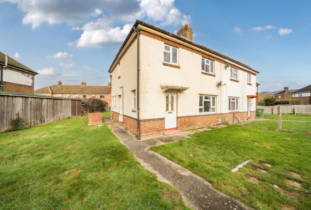 4-bed semi-detached on Avon Road, Cheltenham, Gloucestershire, GL52, £250,000