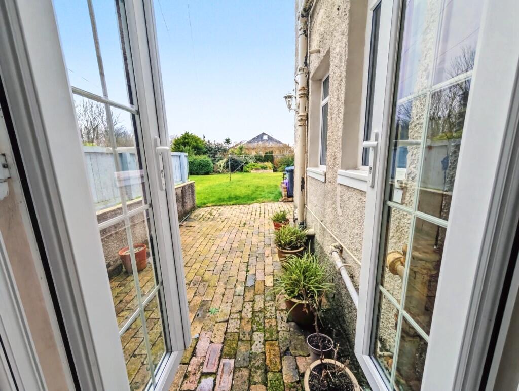 10 Sharphill Road, Saltcoats, KA21 5NN photo 4
