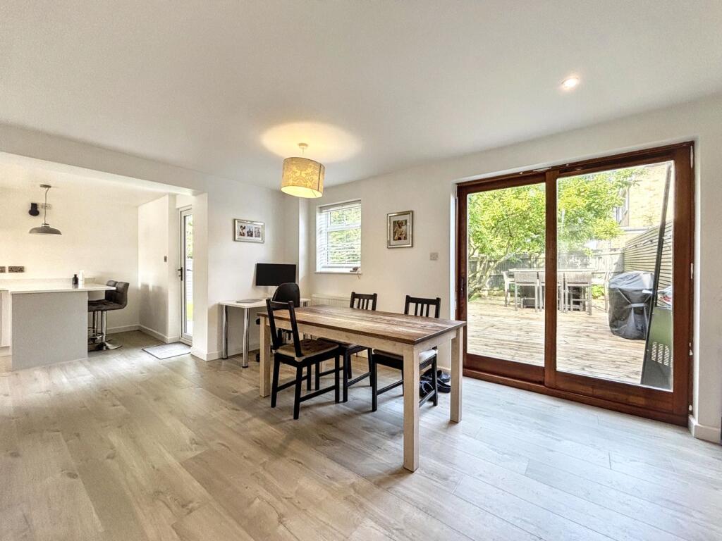 House in Bexhill-on-Sea, Little Common - View 5