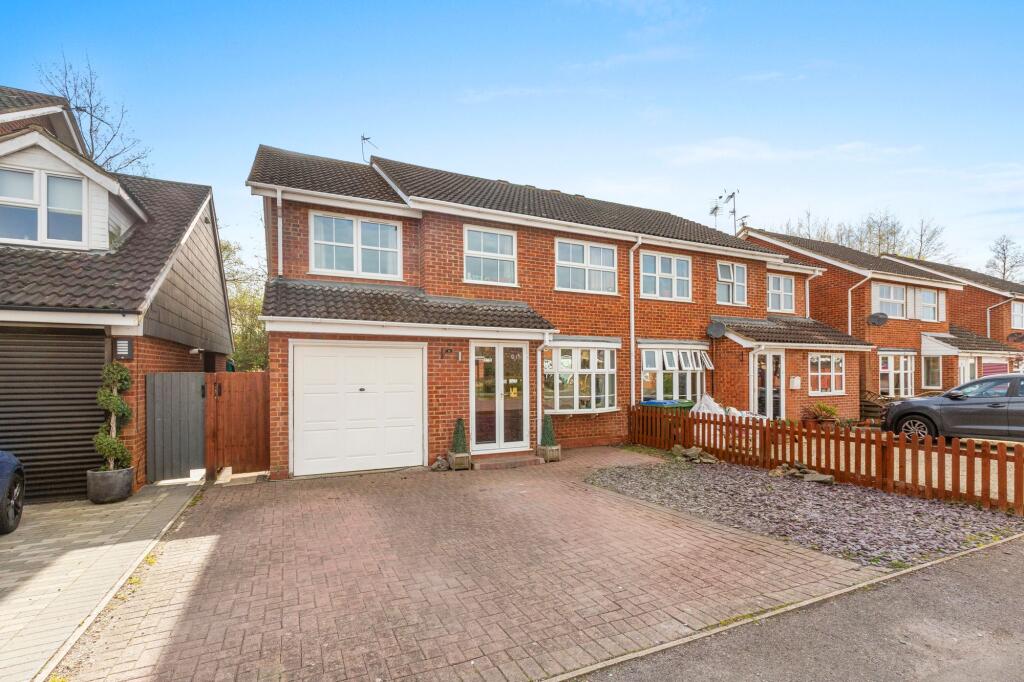 Main image of property: Dalesford Road, Aylesbury, HP21