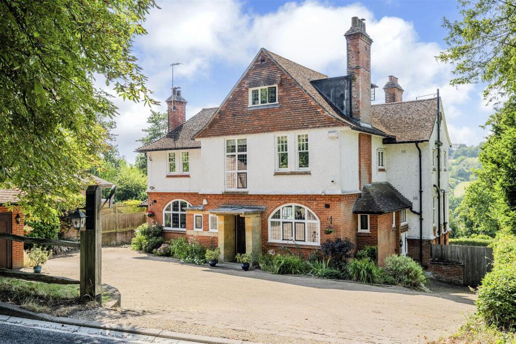 Main image of property: Chipstead