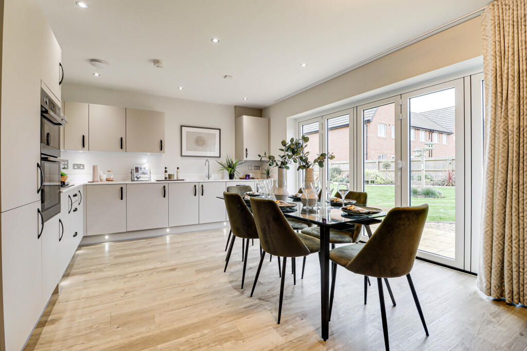 Main image of property: The Heath, Oak Drive, Codicote, SG4