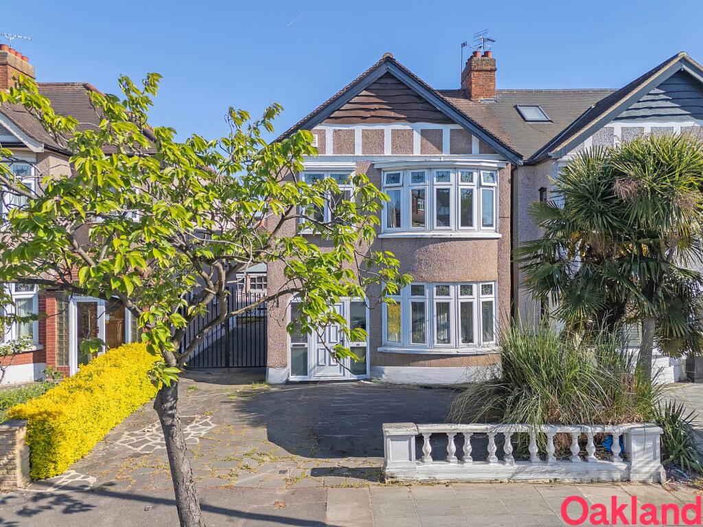 Main image of property: Highwood Gardens, Ilford, IG5