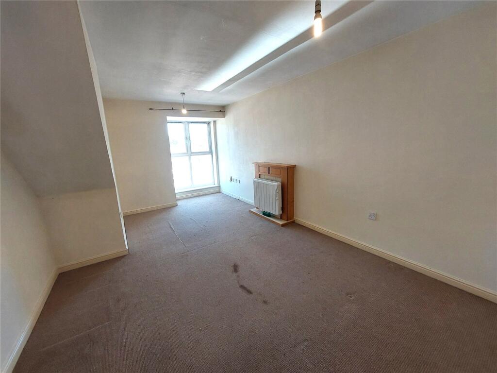 Maytrees, 100, Fishponds Rd, Bristol, BS5 photo 3