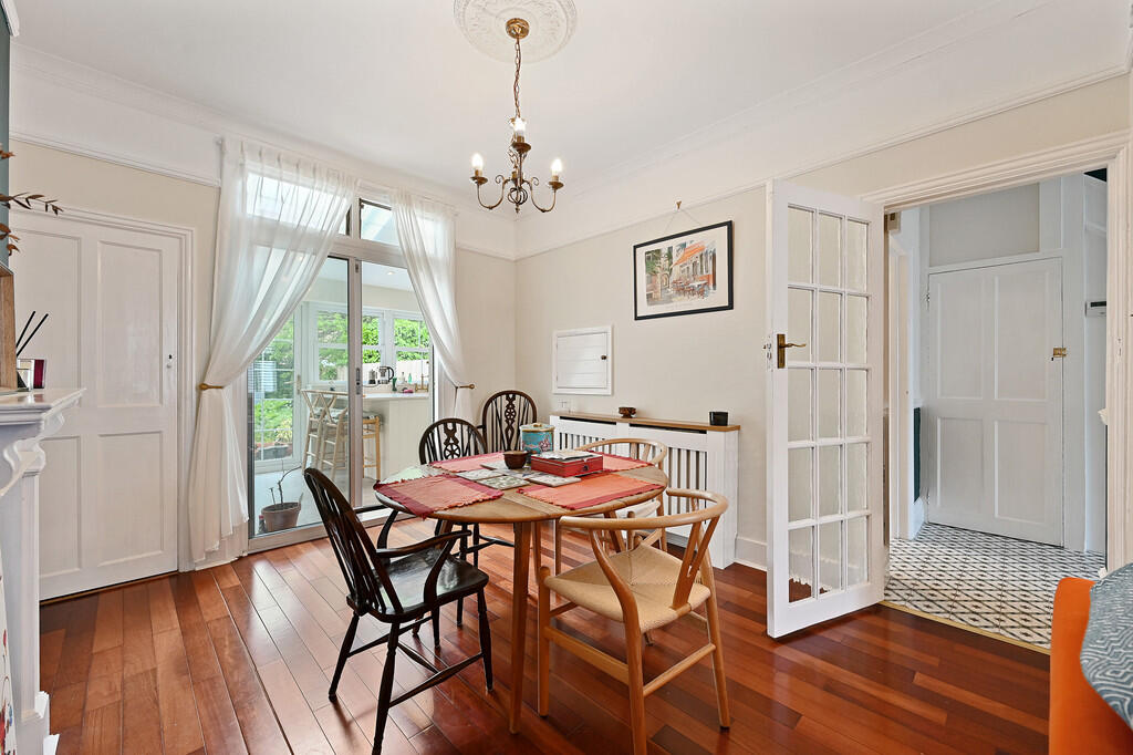 House in London - View 4