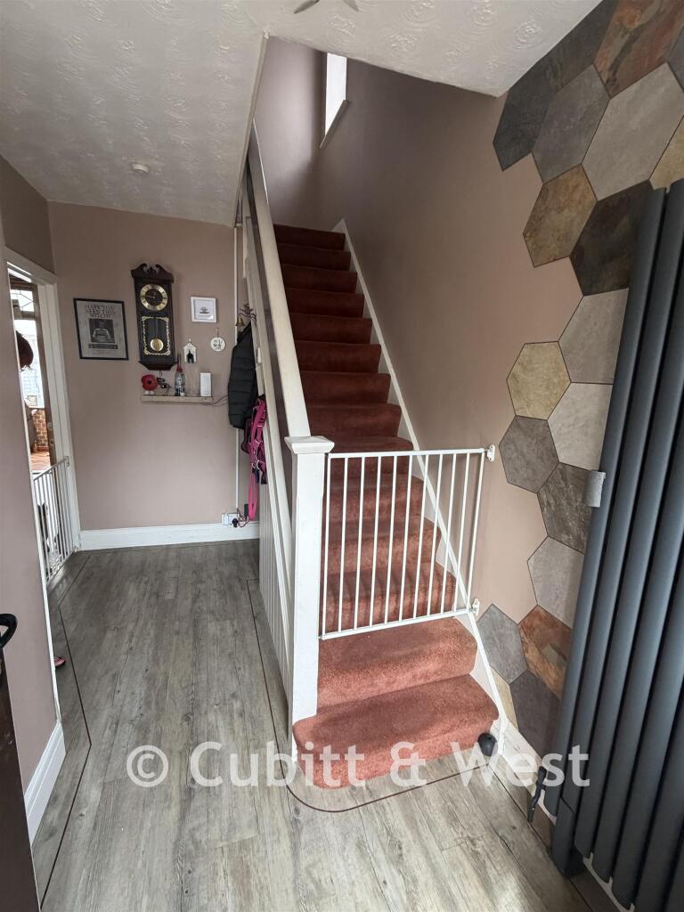 House in Portsmouth - More