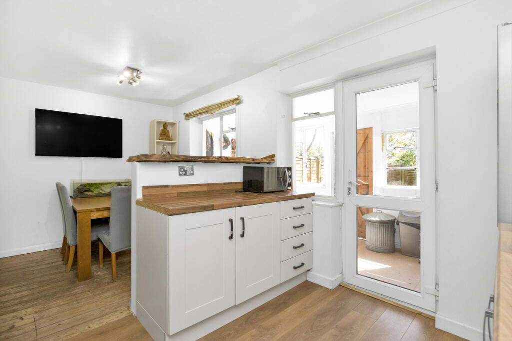 House in New Forest, Ashley, New Milton - More