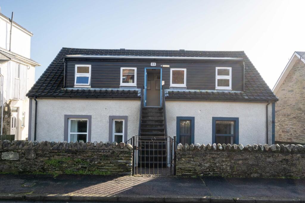 Main image of property: 1/1 102 Alexander Street, Dunoon, Argyll and Bute, PA23 7BD