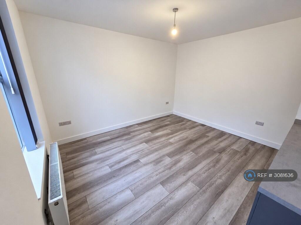 House in Leeds - View 5