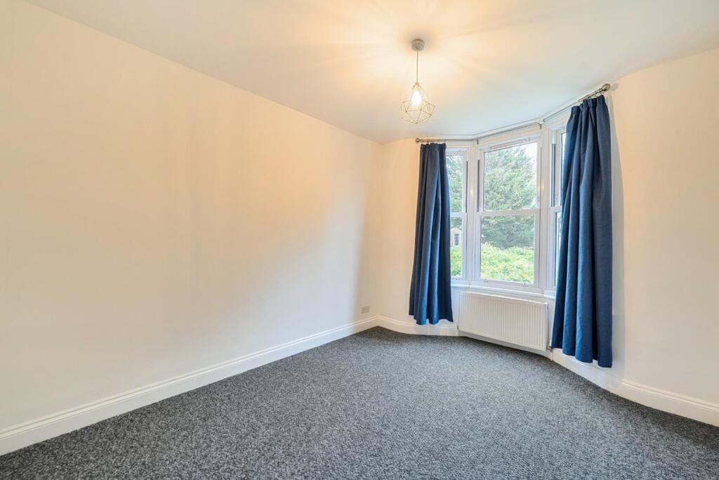 Apartment in London - View 3