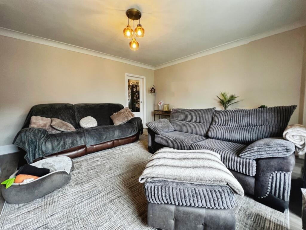 Daleside Road, Shipley, BD18 1DL photo 4