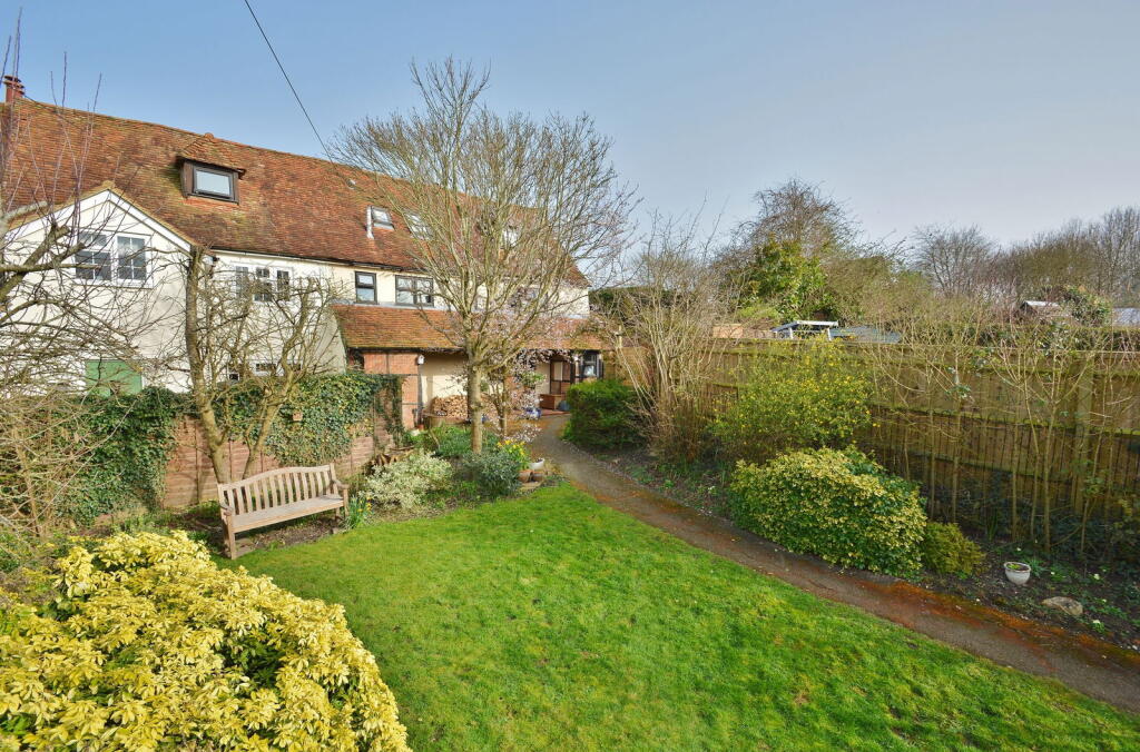 Main image of property: Parkers Hill, Tetsworth
