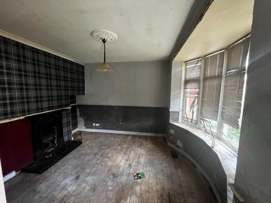40 Hilton Road, Lanesfield, Wolverhampton, West Midlands, WV4 6DR photo 5