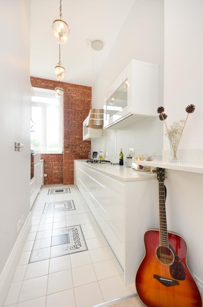 Apartment in London, Westbourne Green, Bayswater - More