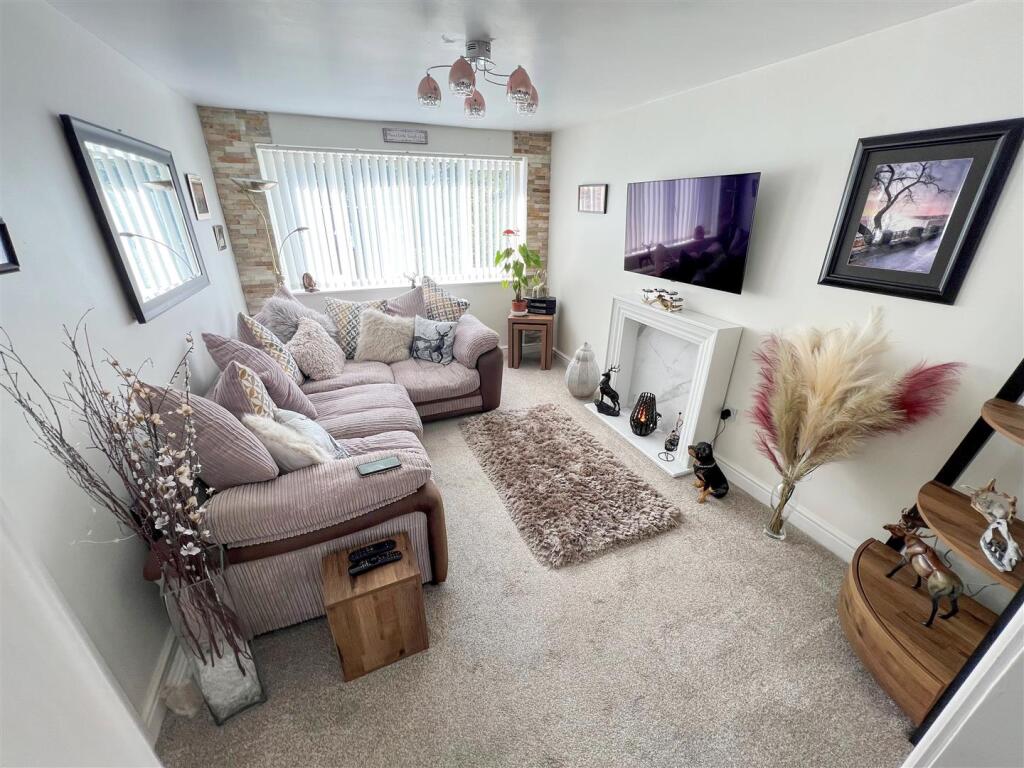 Main image of property: Bawtry Road, Doncaster