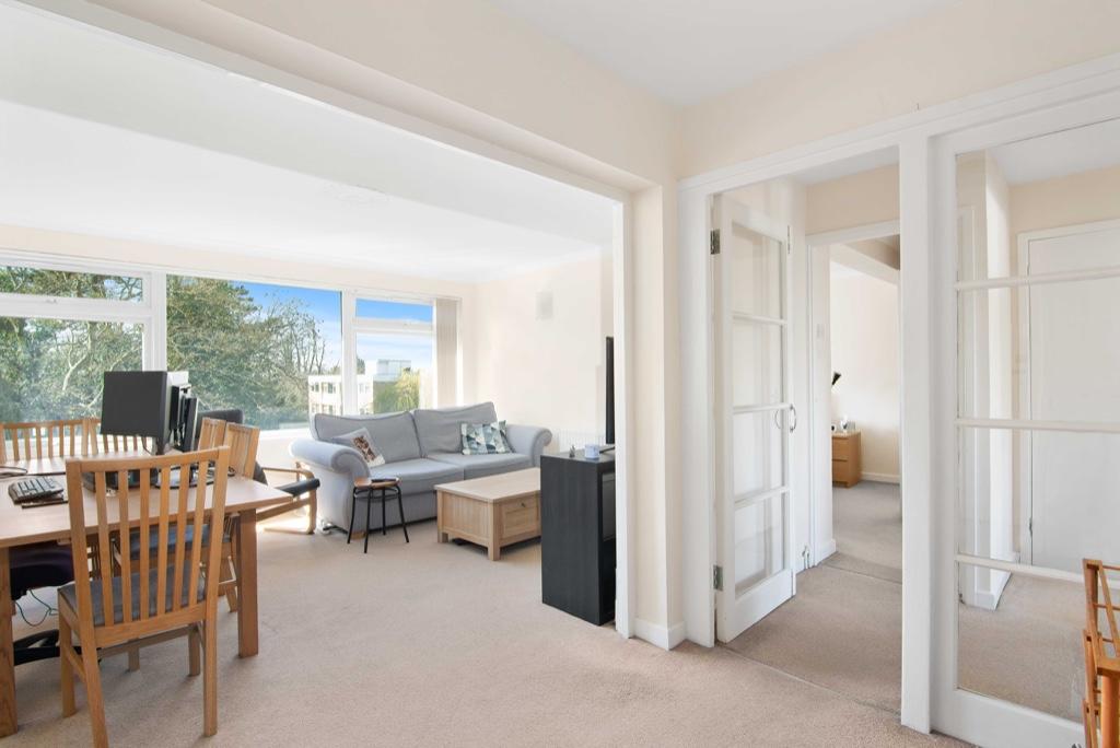 Main image of property: Heathfield Close, Potters Bar, Hertfordshire, EN6