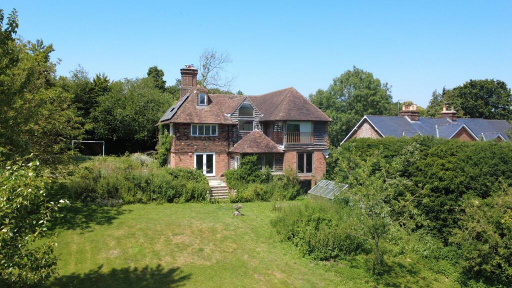 Main image of property: Chesters, Mountain Street, Chilham, Canterbury, Kent, CT4 8DQ