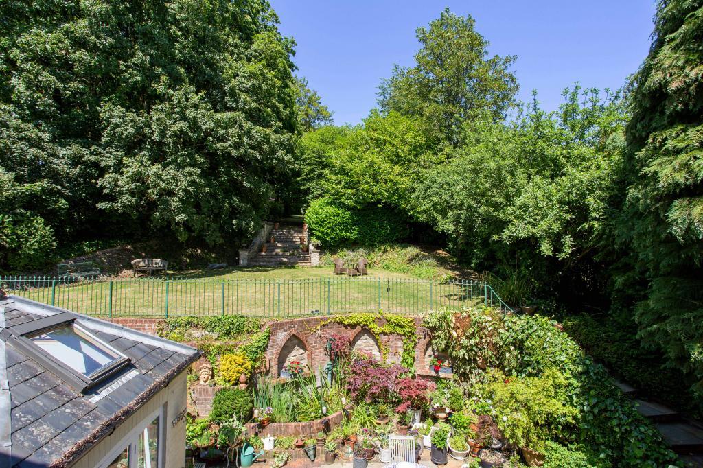 Medstead Road, Beech, GU34 - View 2
